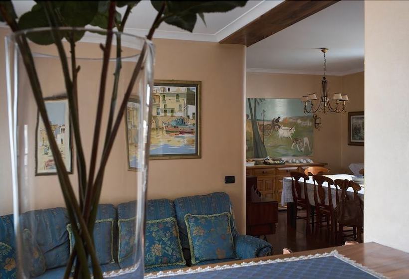 مبيت وإفطار Vibo In Centro