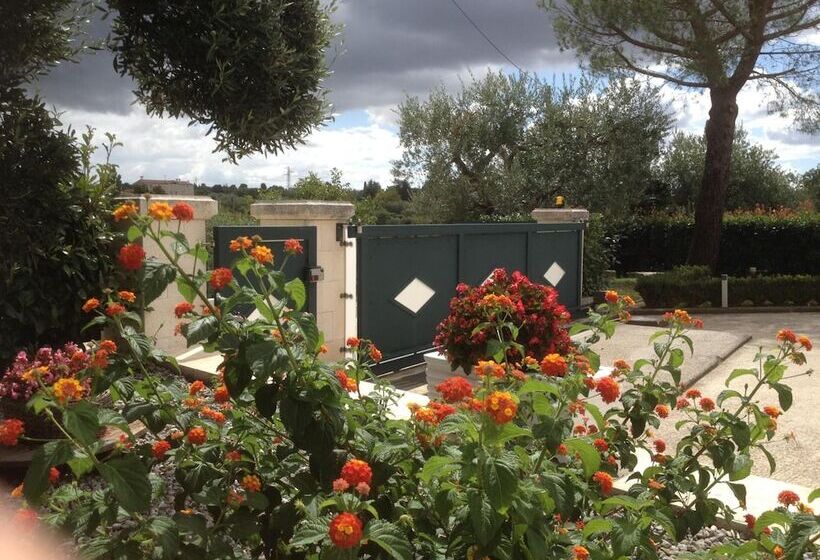 تختخواب و صبحانه Casa Delle Rondini