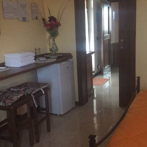 تختخواب و صبحانه Casa Delle Rondini