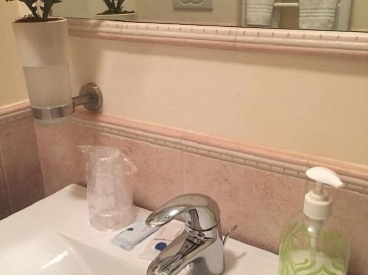 تختخواب و صبحانه Casa Delle Rondini