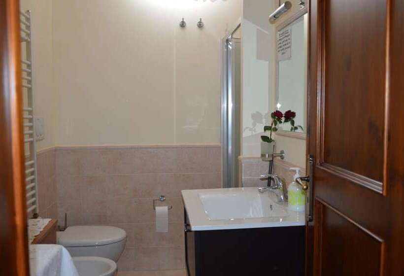 تختخواب و صبحانه Casa Delle Rondini