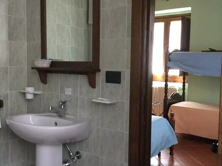 田舎風ホテル La Fonte