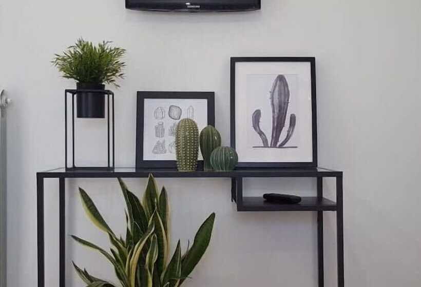 تختخواب و صبحانه Il Piccolo Attico