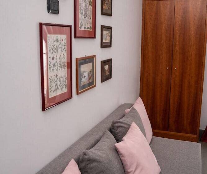 تختخواب و صبحانه La Dimora Dei Reali