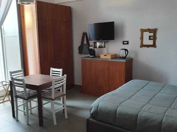 تختخواب و صبحانه La Dimora Dei Reali