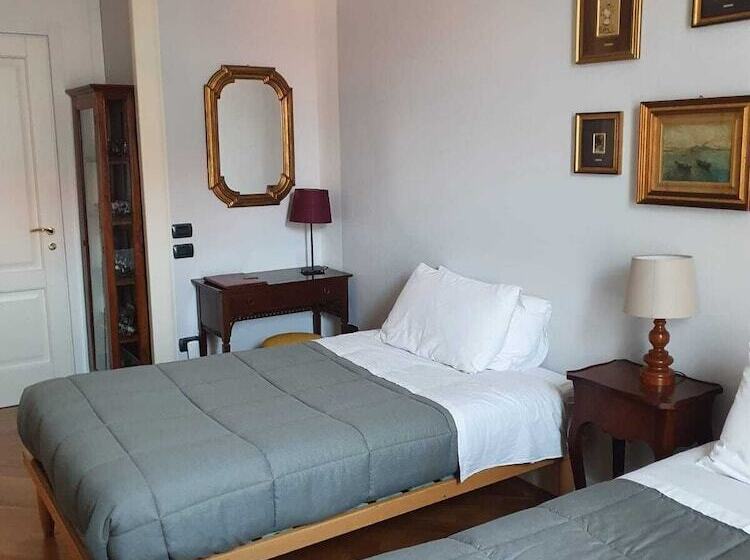 تختخواب و صبحانه La Dimora Dei Reali