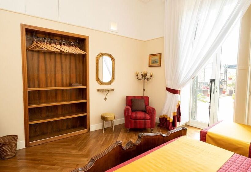 تختخواب و صبحانه La Dimora Dei Reali