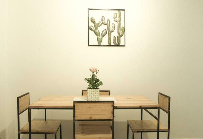 تختخواب و صبحانه Li Suluri