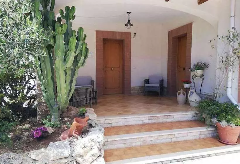 تختخواب و صبحانه Villa Lina Bed&breakfast