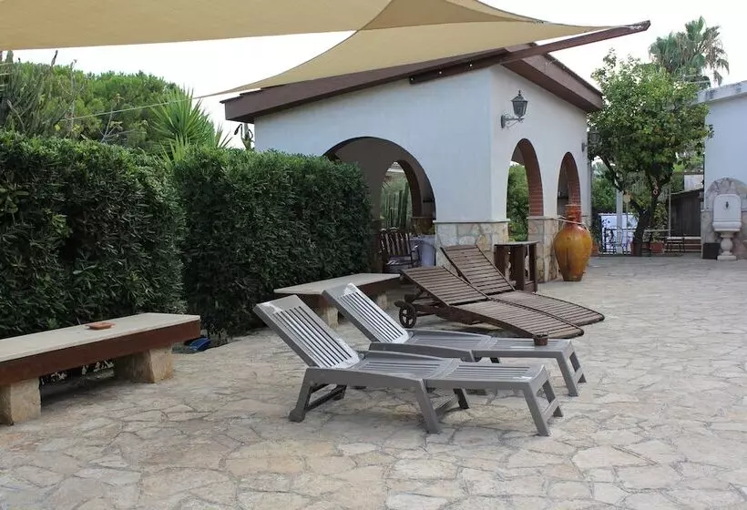 تختخواب و صبحانه Villa Lina Bed&breakfast