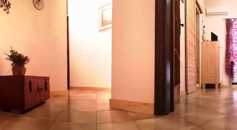 تختخواب و صبحانه Villa Lina Bed&breakfast