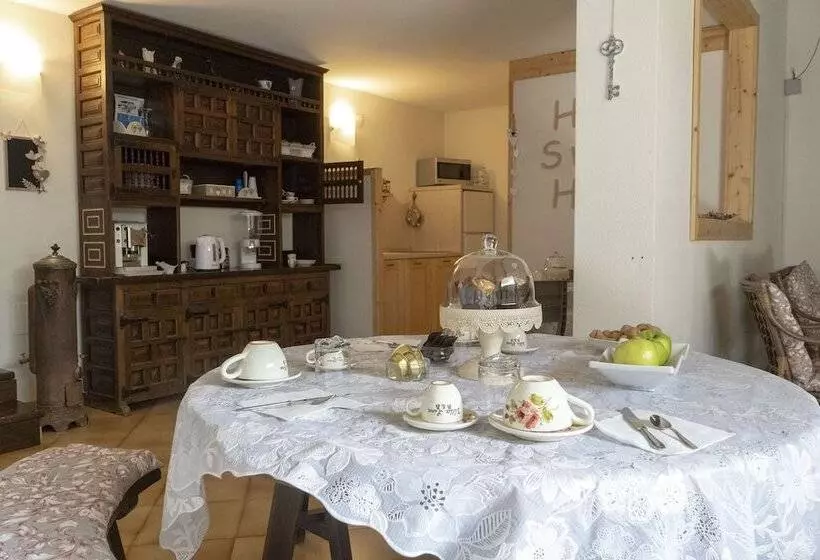 تختخواب و صبحانه Villa Lina Bed&breakfast