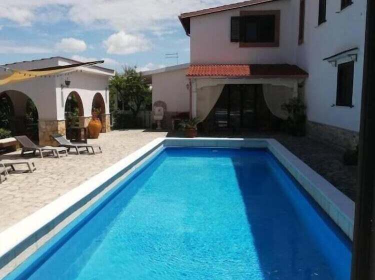 צימר Villa Lina Bed&breakfast