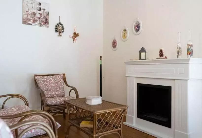 تختخواب و صبحانه Villa Lina Bed&breakfast