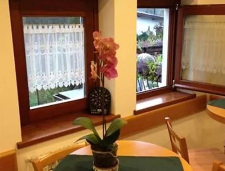 ホテル Rododendro