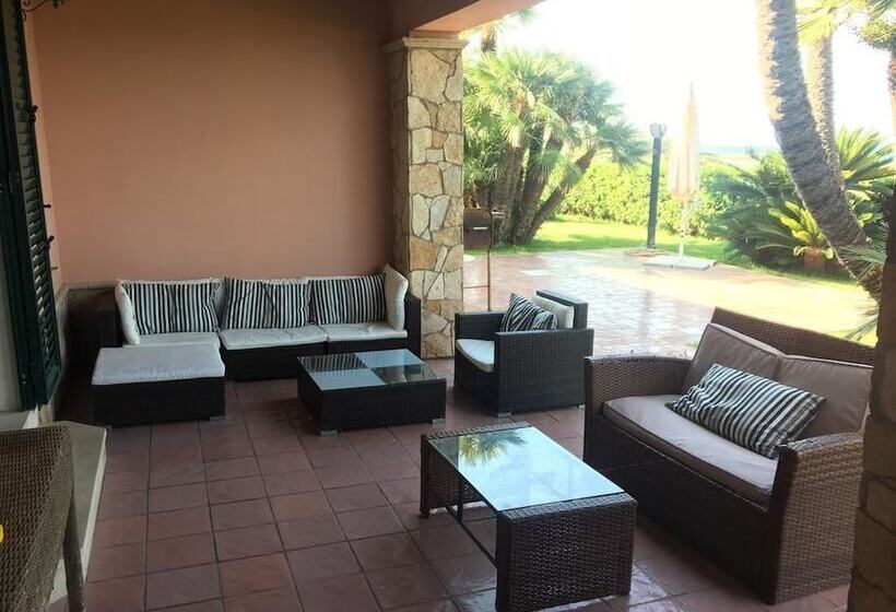 פנסיון Villa Sara