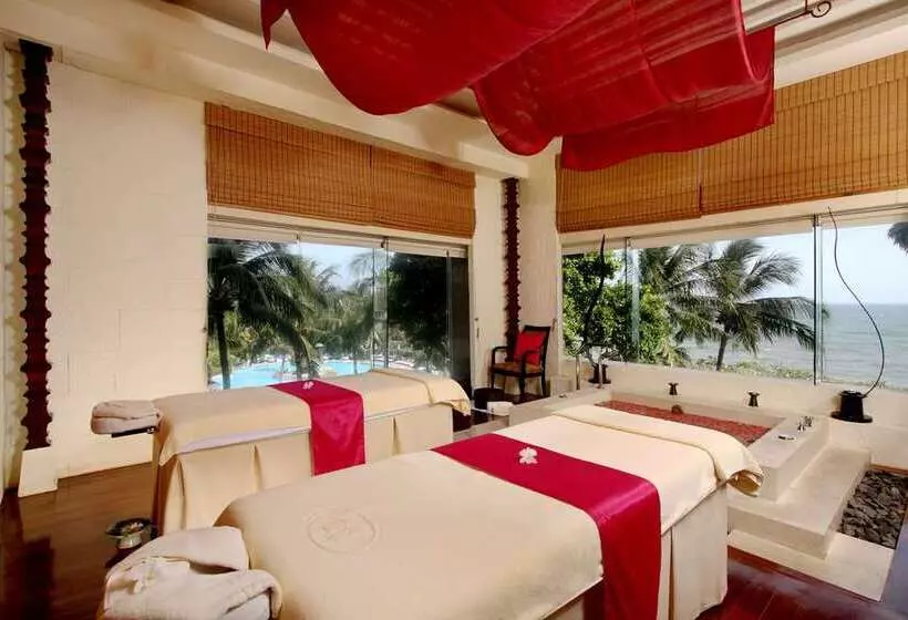 Hilton Hua Hin Resort & Spa