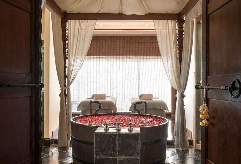 Hilton Hua Hin Resort & Spa