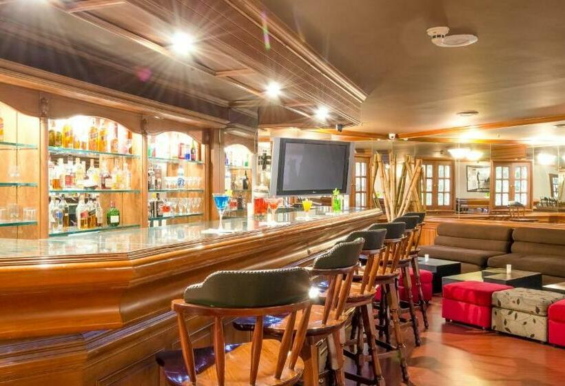 هتل Bogota Regency Usaquen