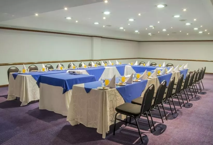 فندق Bogota Regency Usaquen