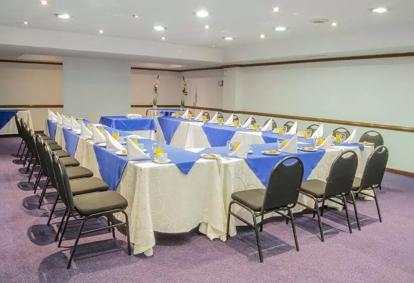 فندق Bogota Regency Usaquen