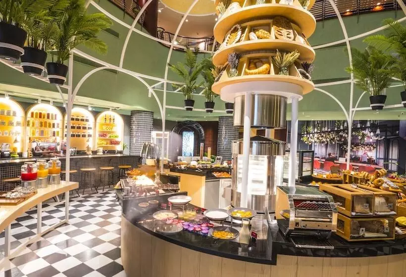هتل Dusit Thani Dubai