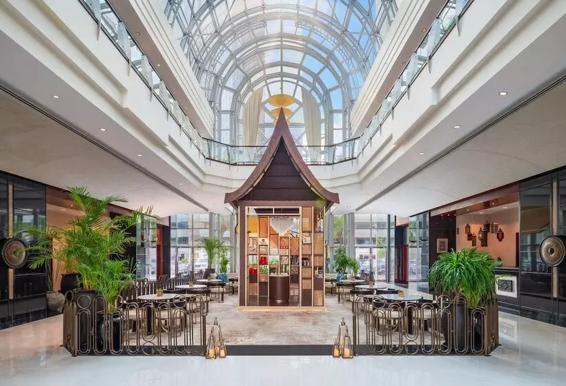 هتل Dusit Thani Dubai