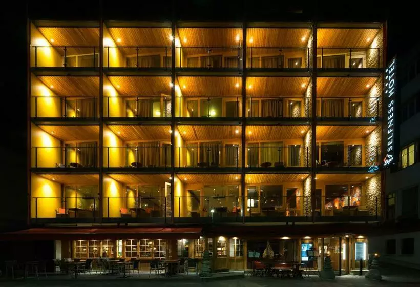 酒店 Eiger Mountain & Soul Resort