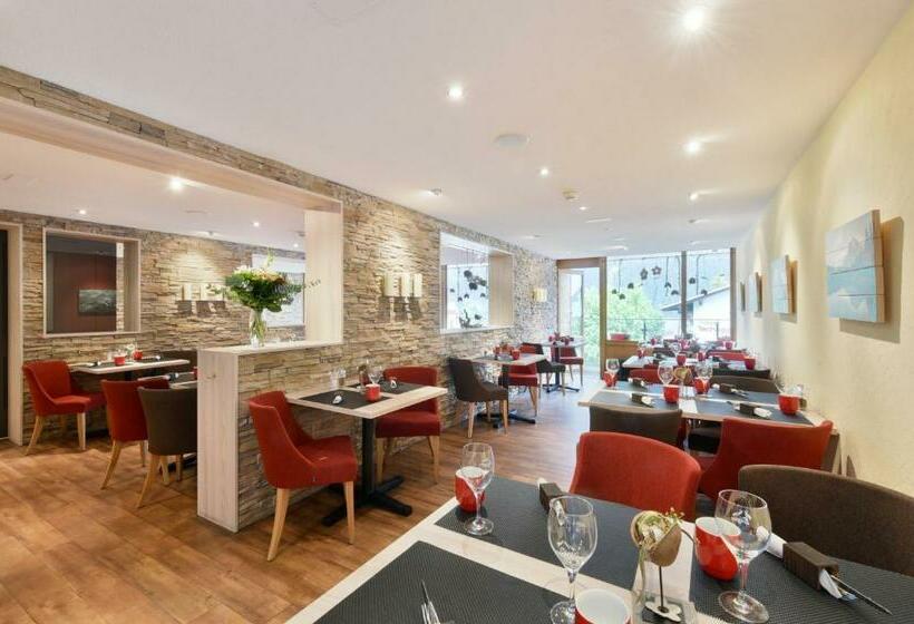 هتل Eiger Mountain & Soul Resort