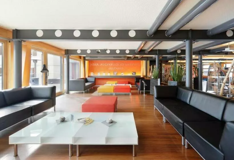 酒店 Eiger Mountain & Soul Resort