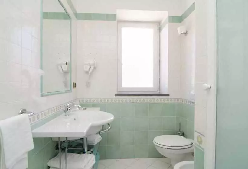 호텔 Flora Wellness & Beauty