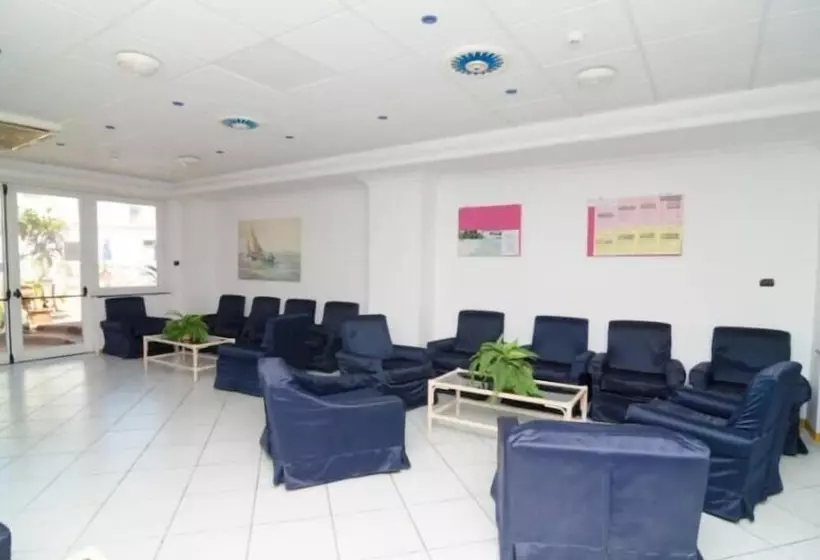 호텔 Flora Wellness & Beauty