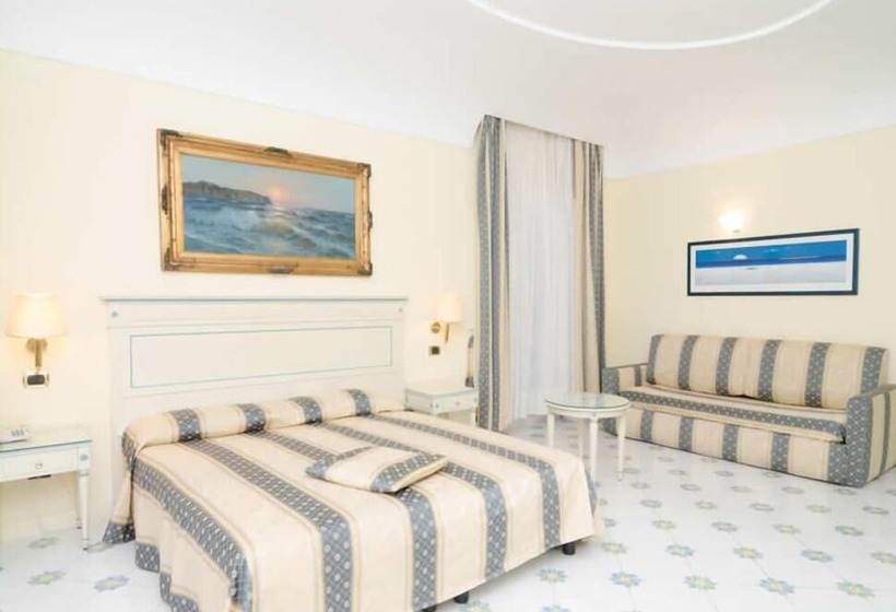 호텔 Flora Wellness & Beauty