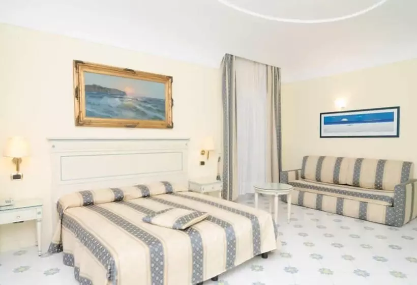 호텔 Flora Wellness & Beauty