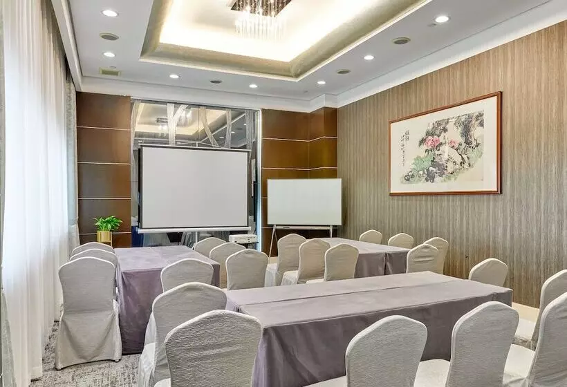 فندق Hangzhou Tower