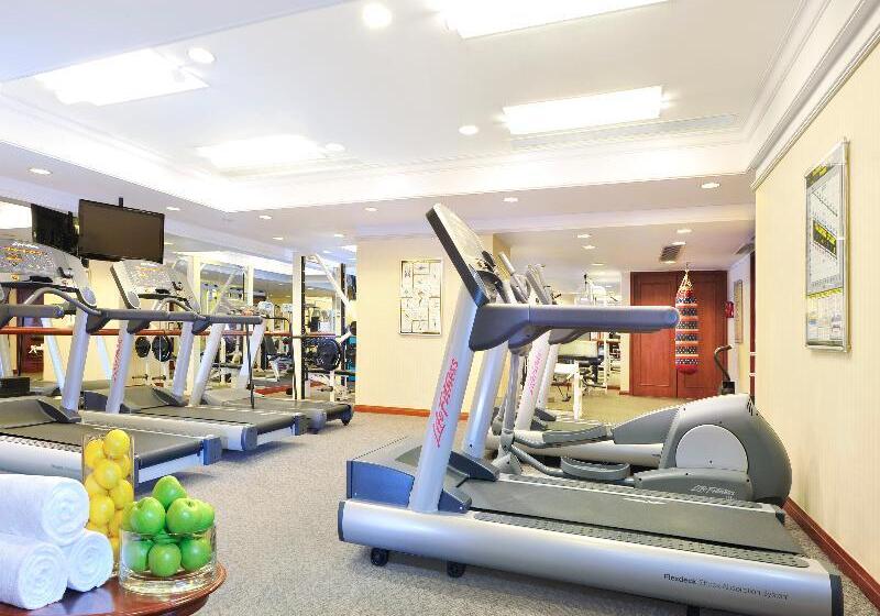 هتل Harbour Plaza North Point