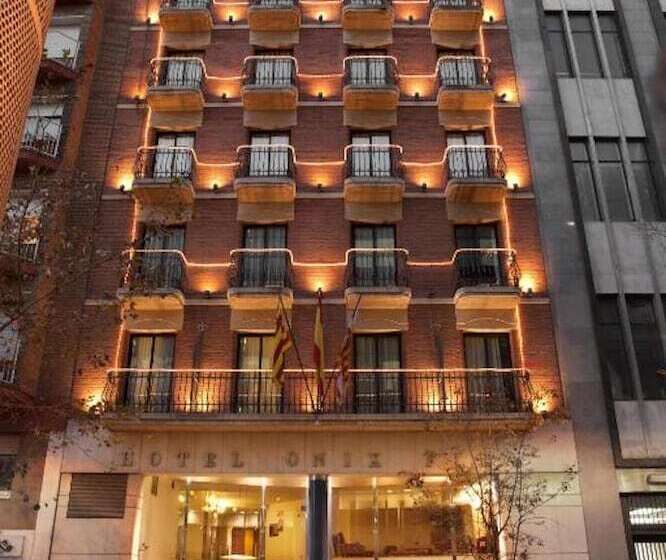 Отель Onix Fira