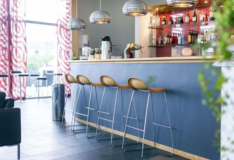 בית מלון כפרי Aiden By Best Western Haugesund Airport