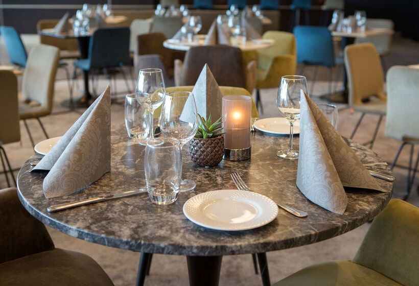 Park Inn By Radisson Oslo Airport Hotel West