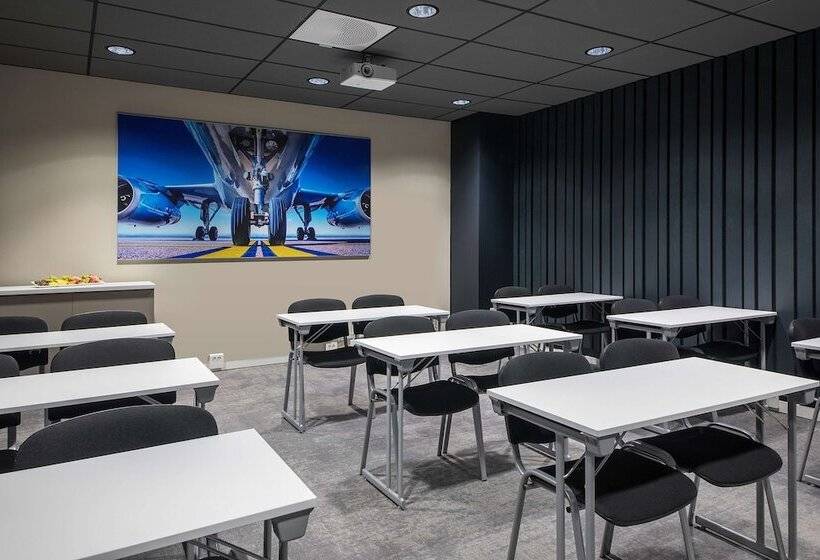 Park Inn By Radisson Oslo Airport Hotel West