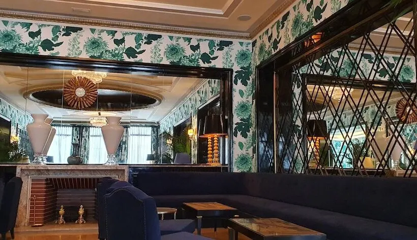 هتل Principe Pio