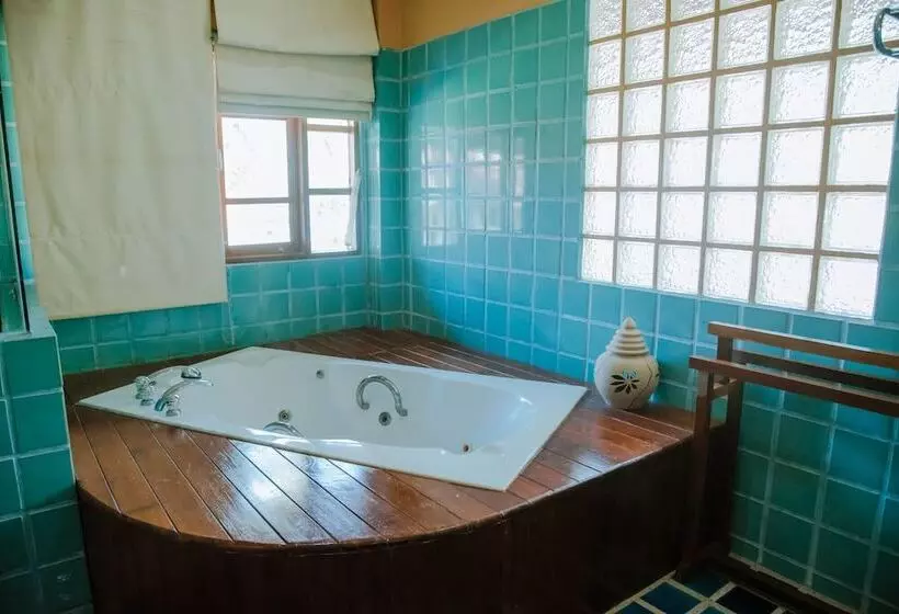 Resort The Aiyapura Koh Chang