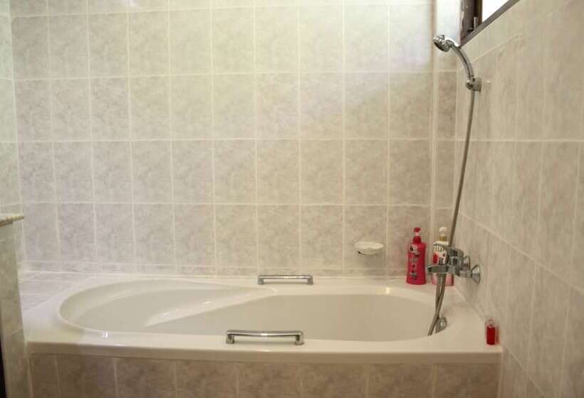 منتجع The Aiyapura Koh Chang