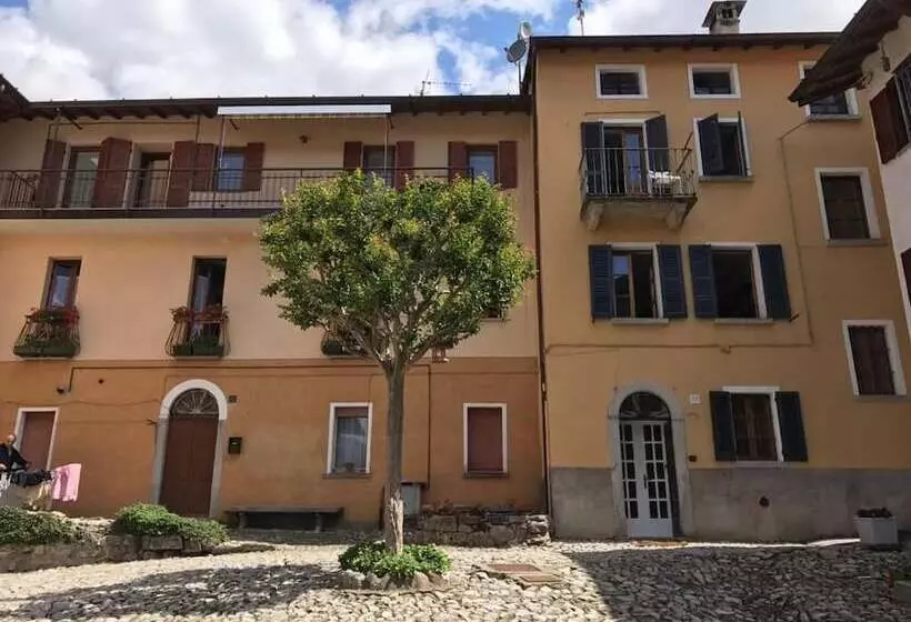 Aamiaismajoitus (B&B) Casa Sakurai