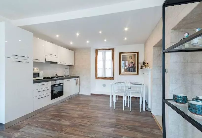 Aamiaismajoitus (B&B) Casa Sakurai