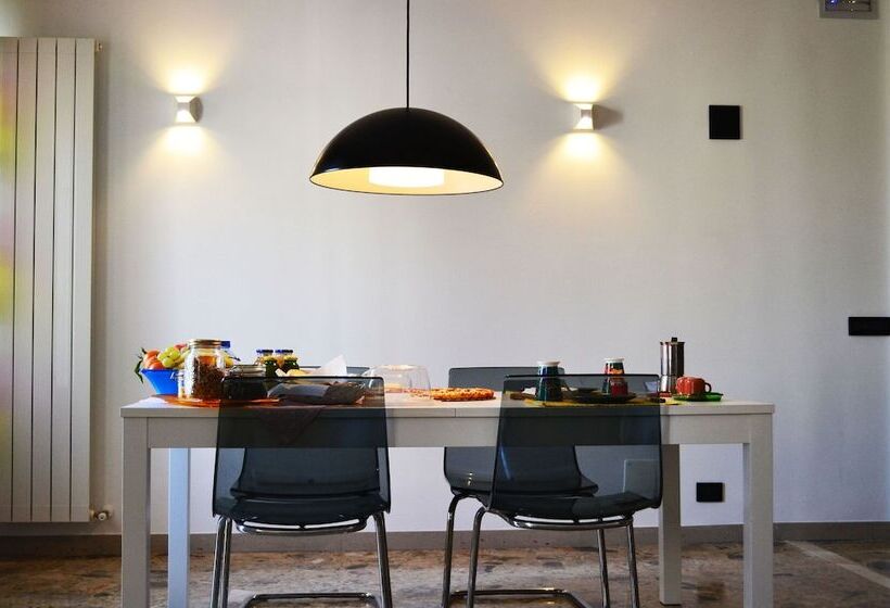 مبيت وإفطار La Casa Di Adua