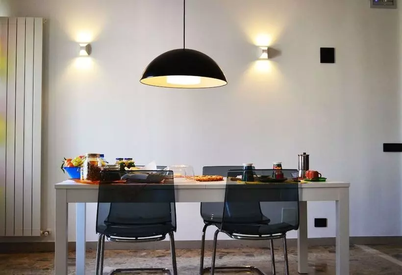 Aamiaismajoitus (B&B) La Casa Di Adua