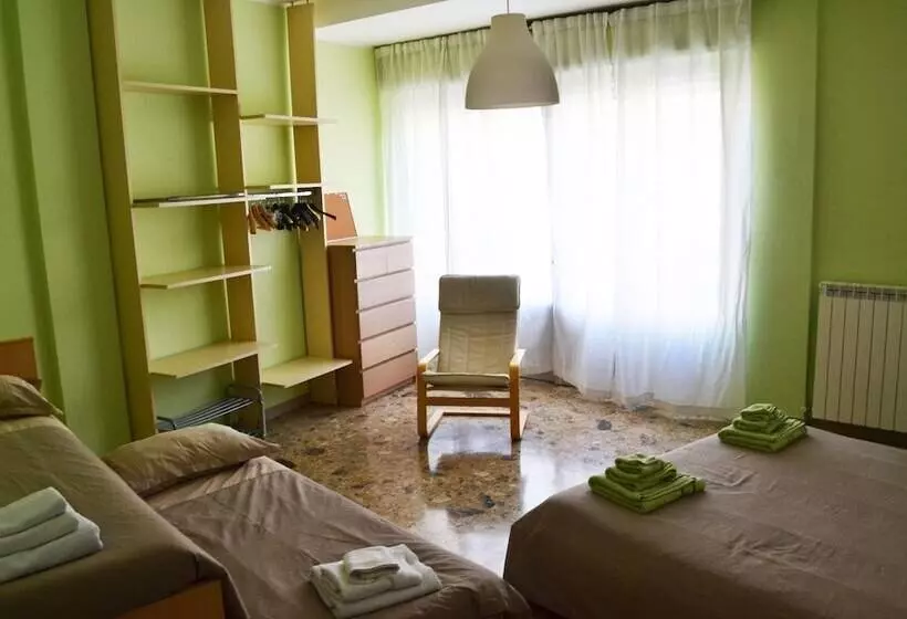 Aamiaismajoitus (B&B) La Casa Di Adua