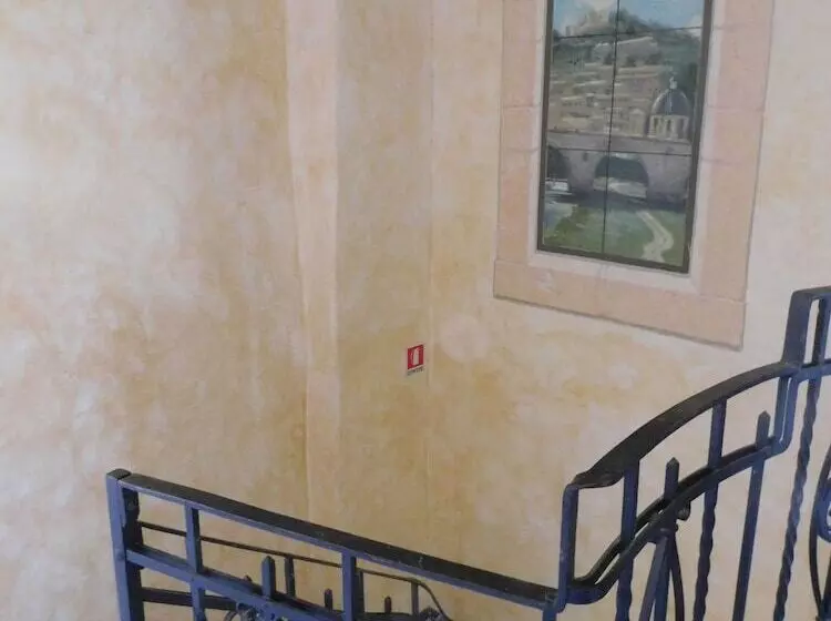 تختخواب و صبحانه Old Garden