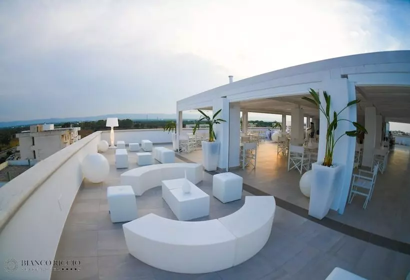 簡易ホテル Bianco Riccio Suite
